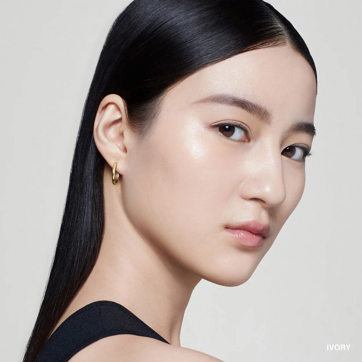 Intensive Serum Foundation SPF 40/30 - Image 86