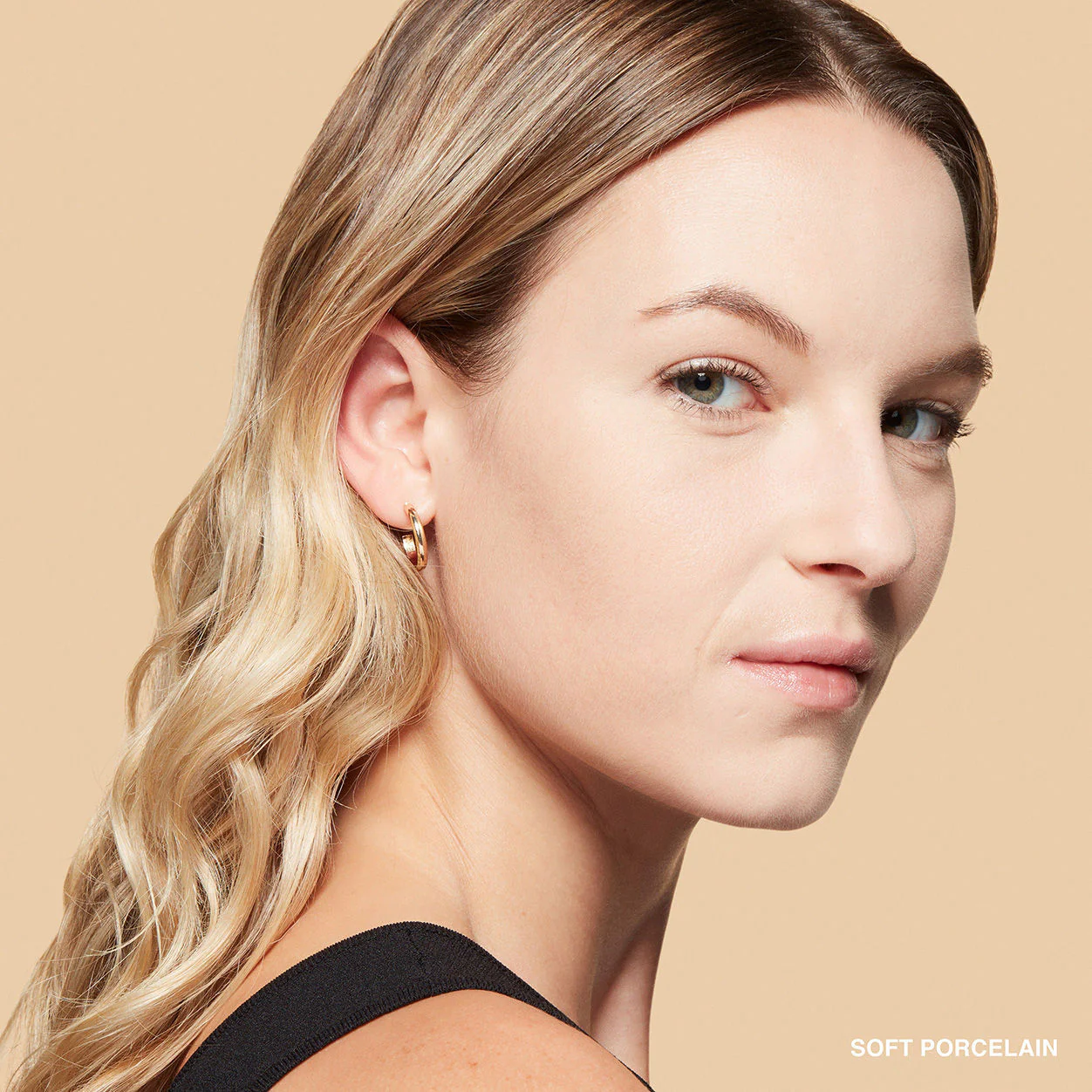 Sheer Finish Pressed Powder - Image 29