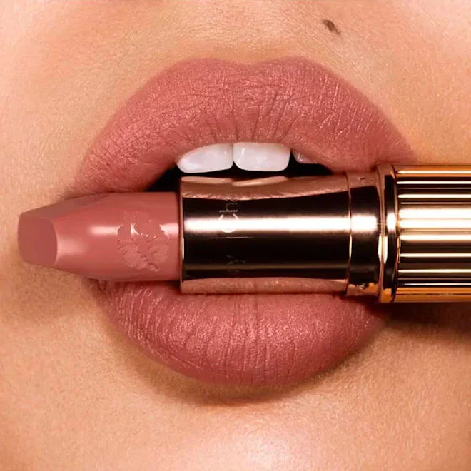 Hot Lips - Image 9