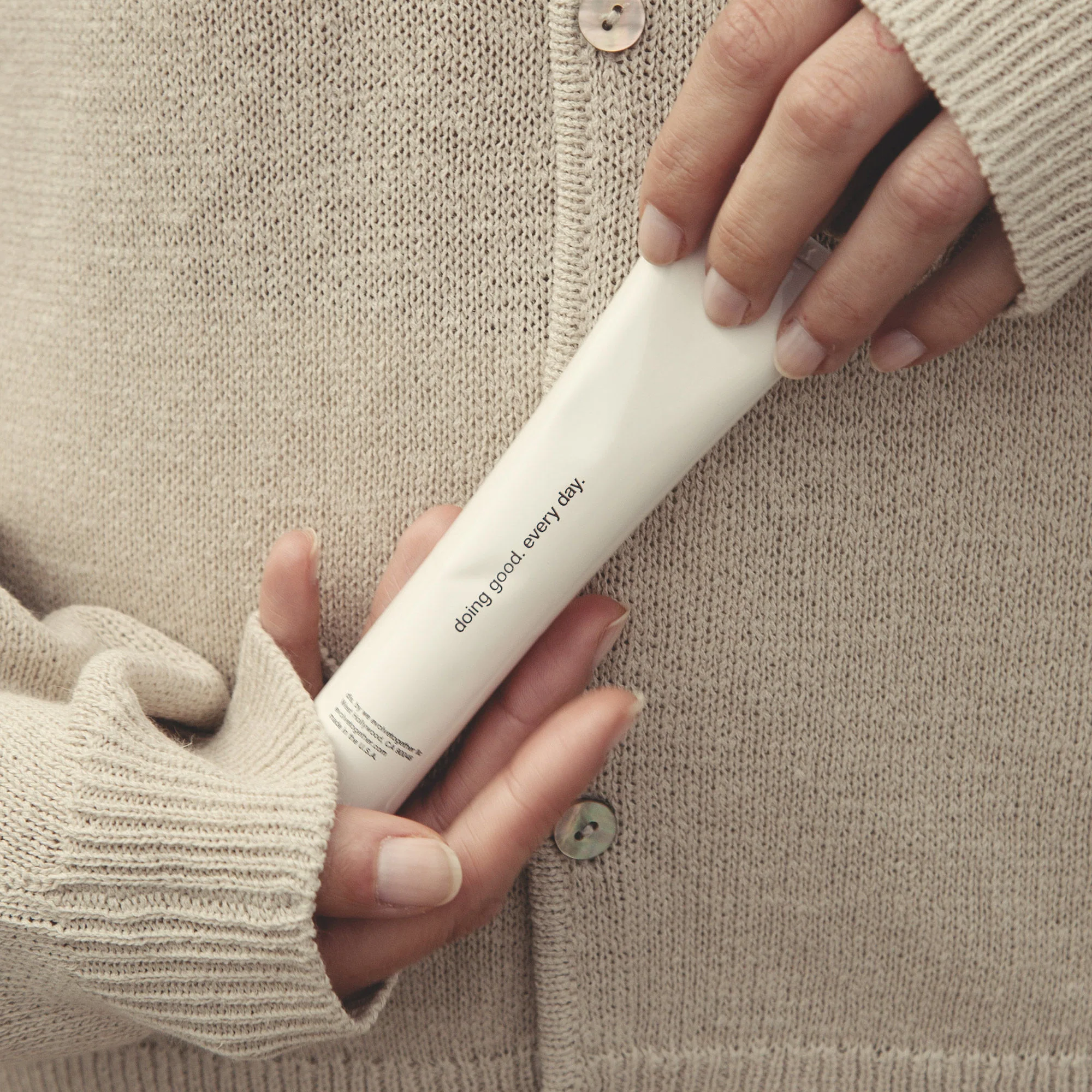 Taormina Hydrating Hand Cream - Image 4