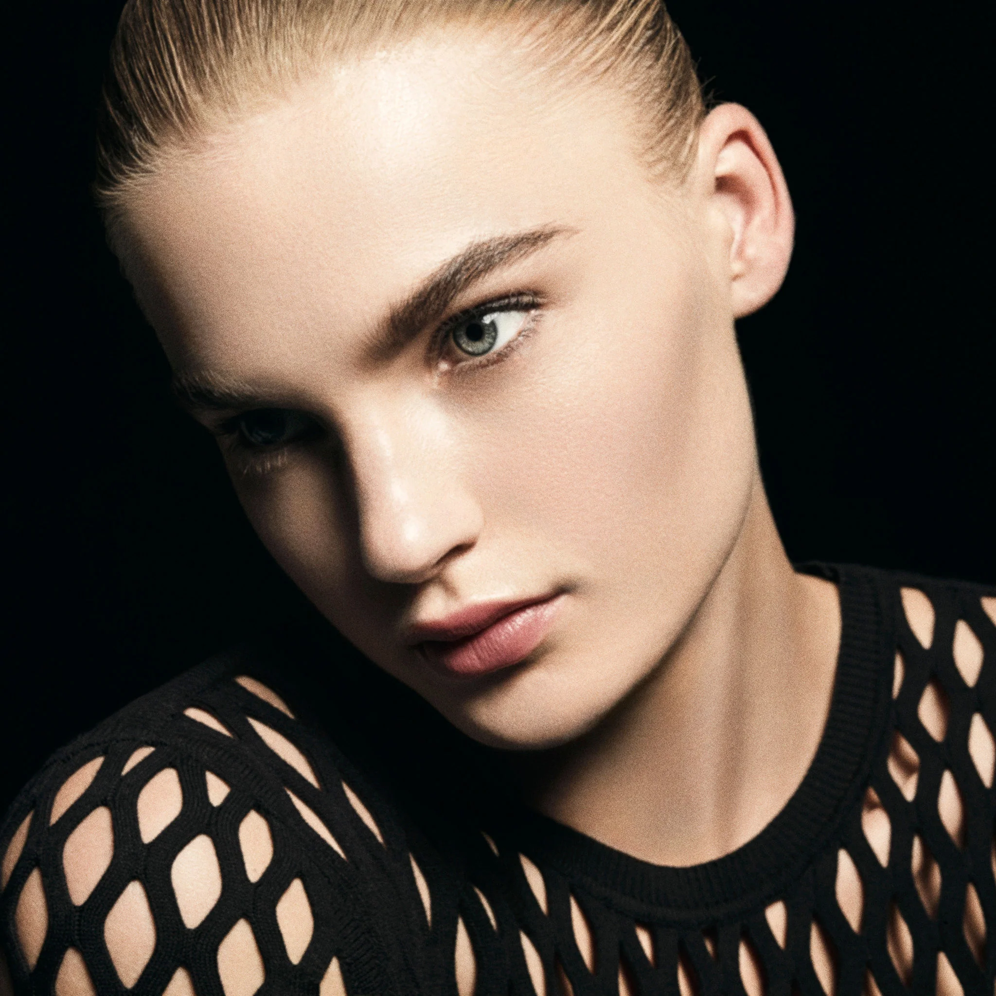 Arch Brow Volumizing Fiber Gel - Image 13