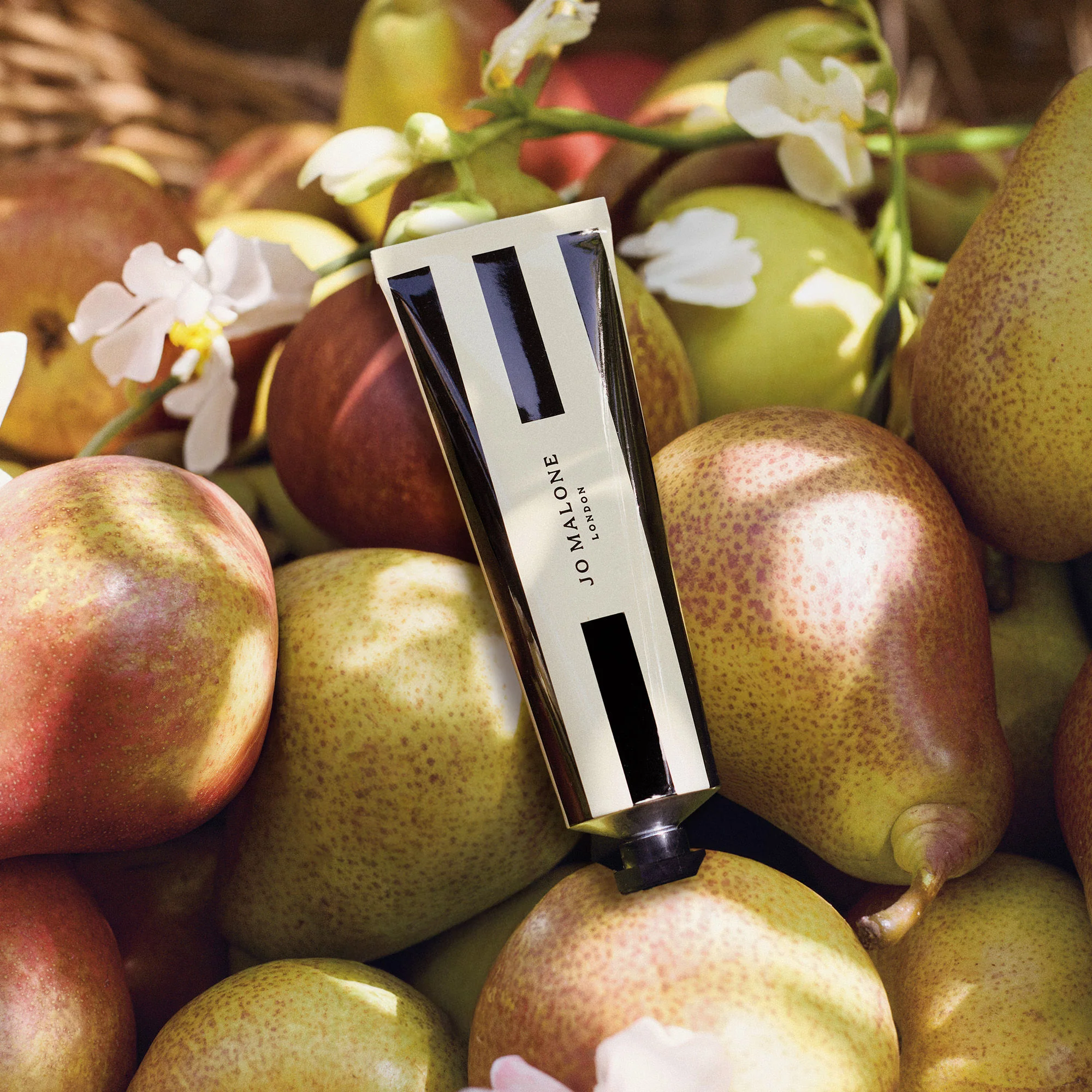 English Pear & Freesia Cologne & Hand Cream Duo Gift Set (Limited Edition) - Image 3