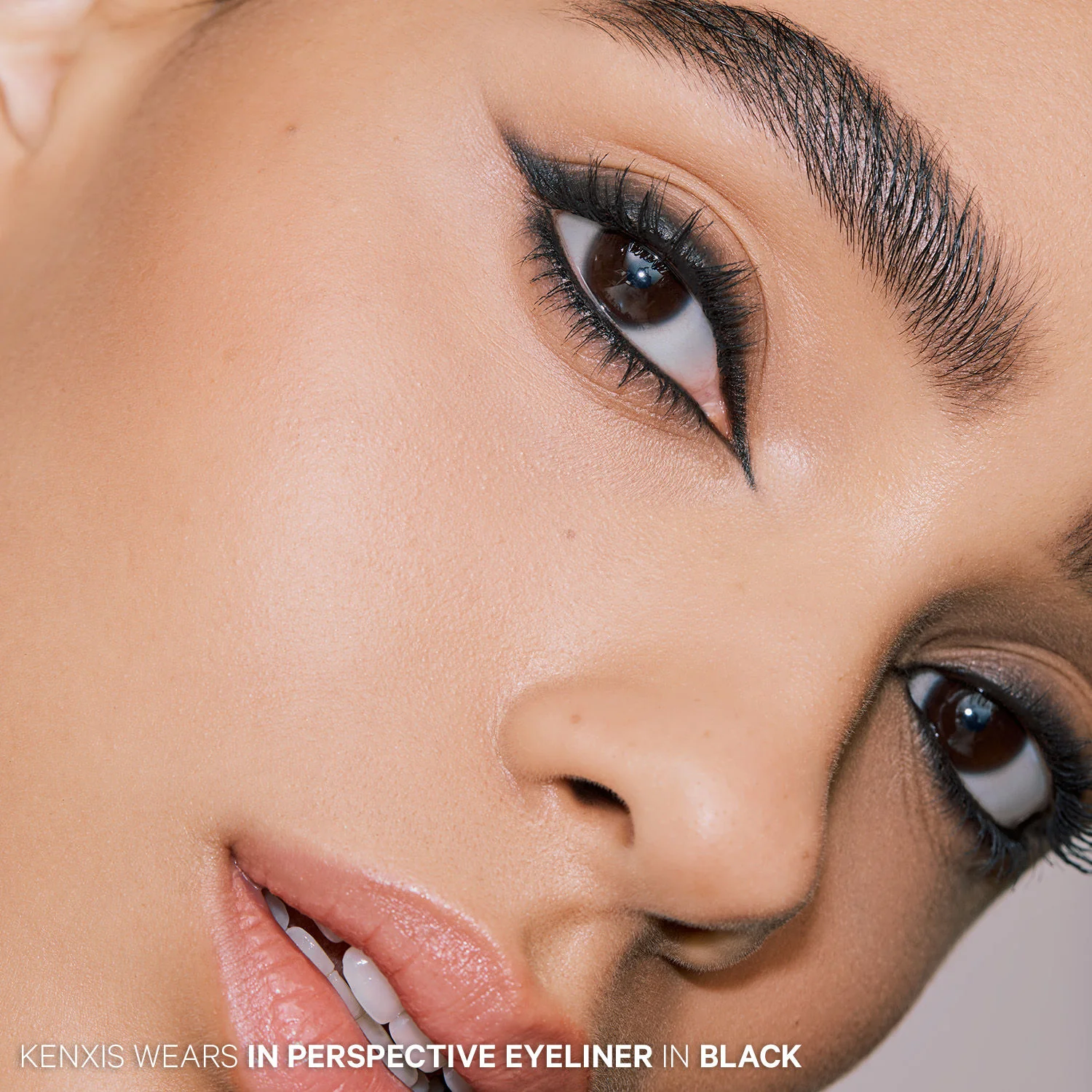 In Perspective Eyeliner Pencil - Image 22