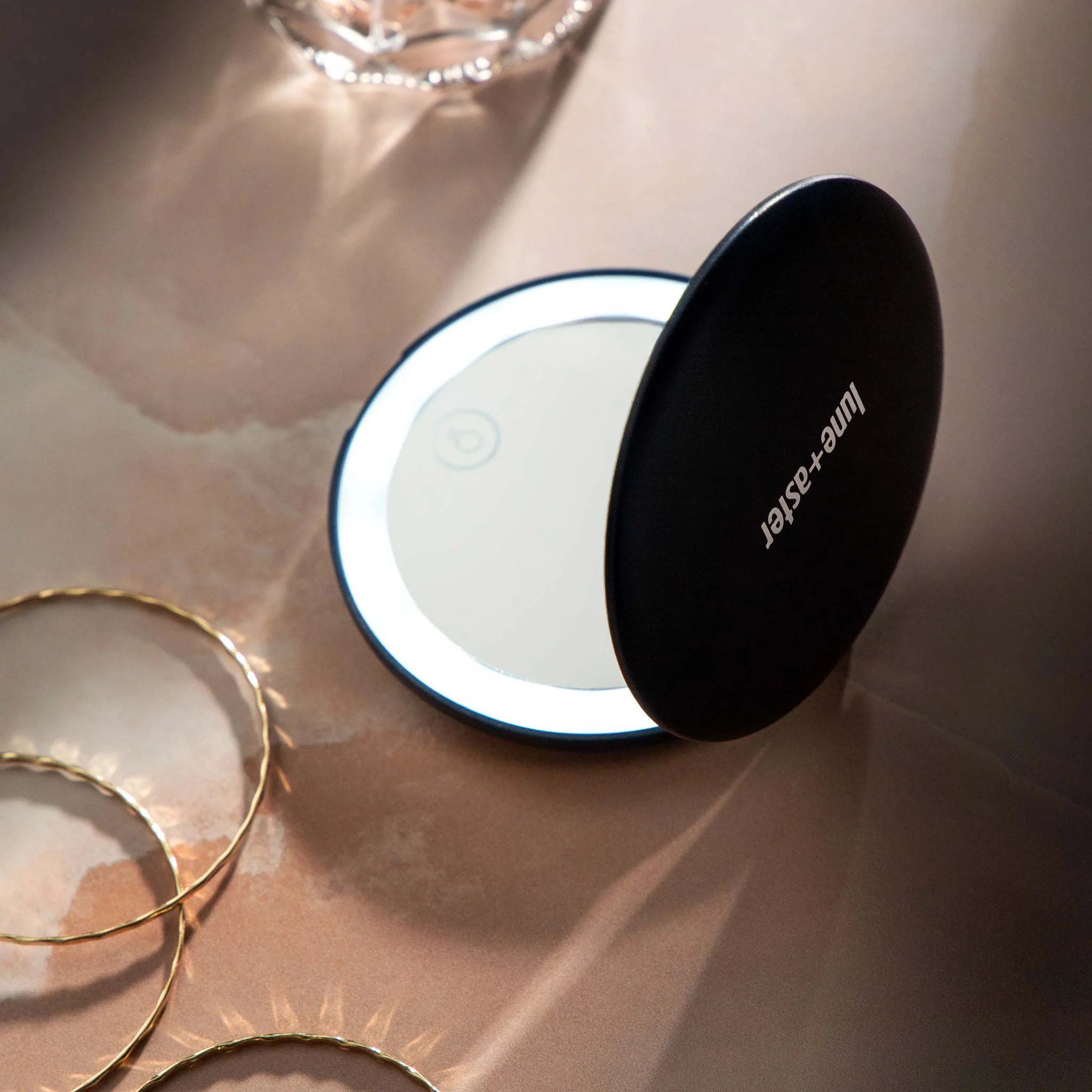 Rechargeable LED Compact Mirror - Image 4