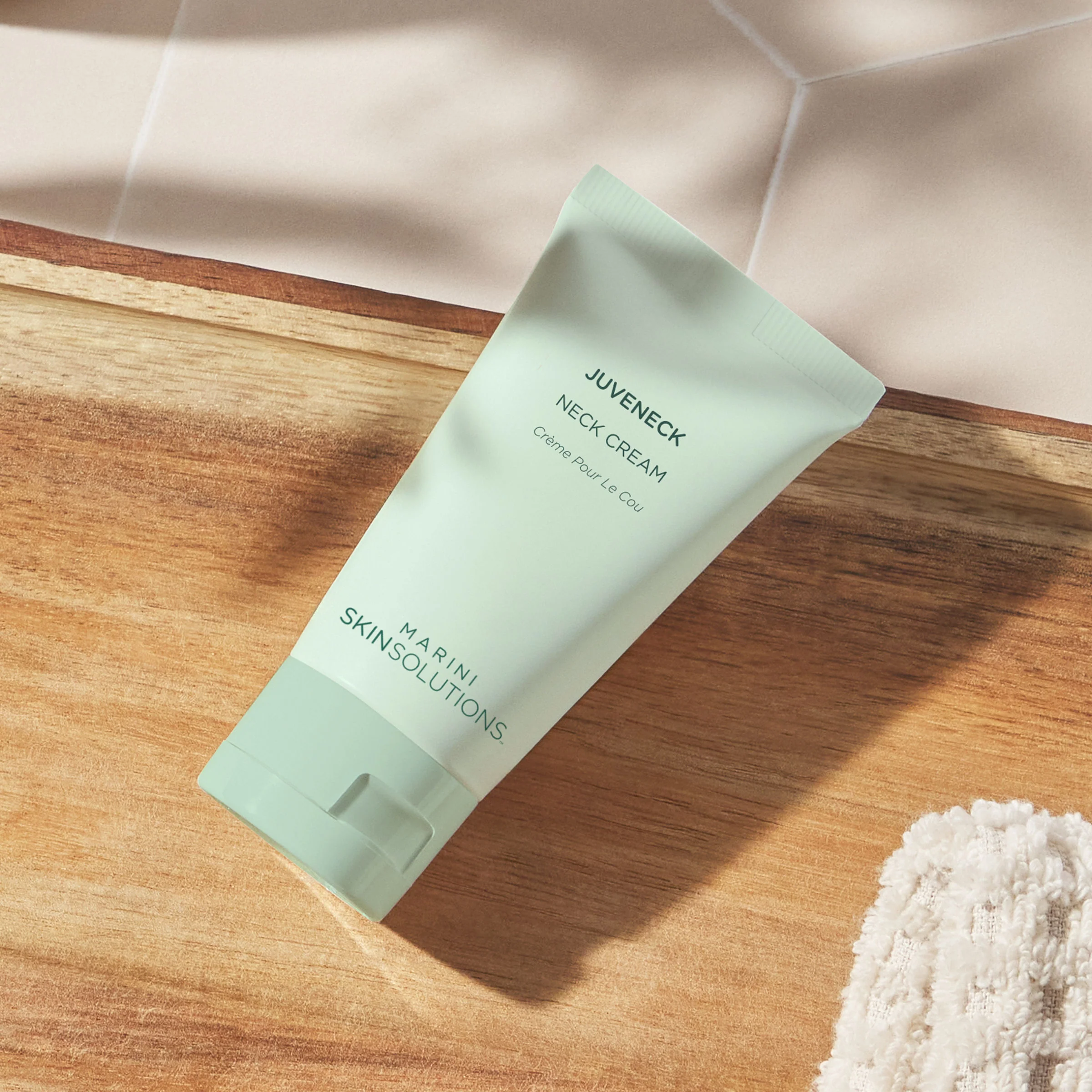 Juveneck Neck Cream - Image 10