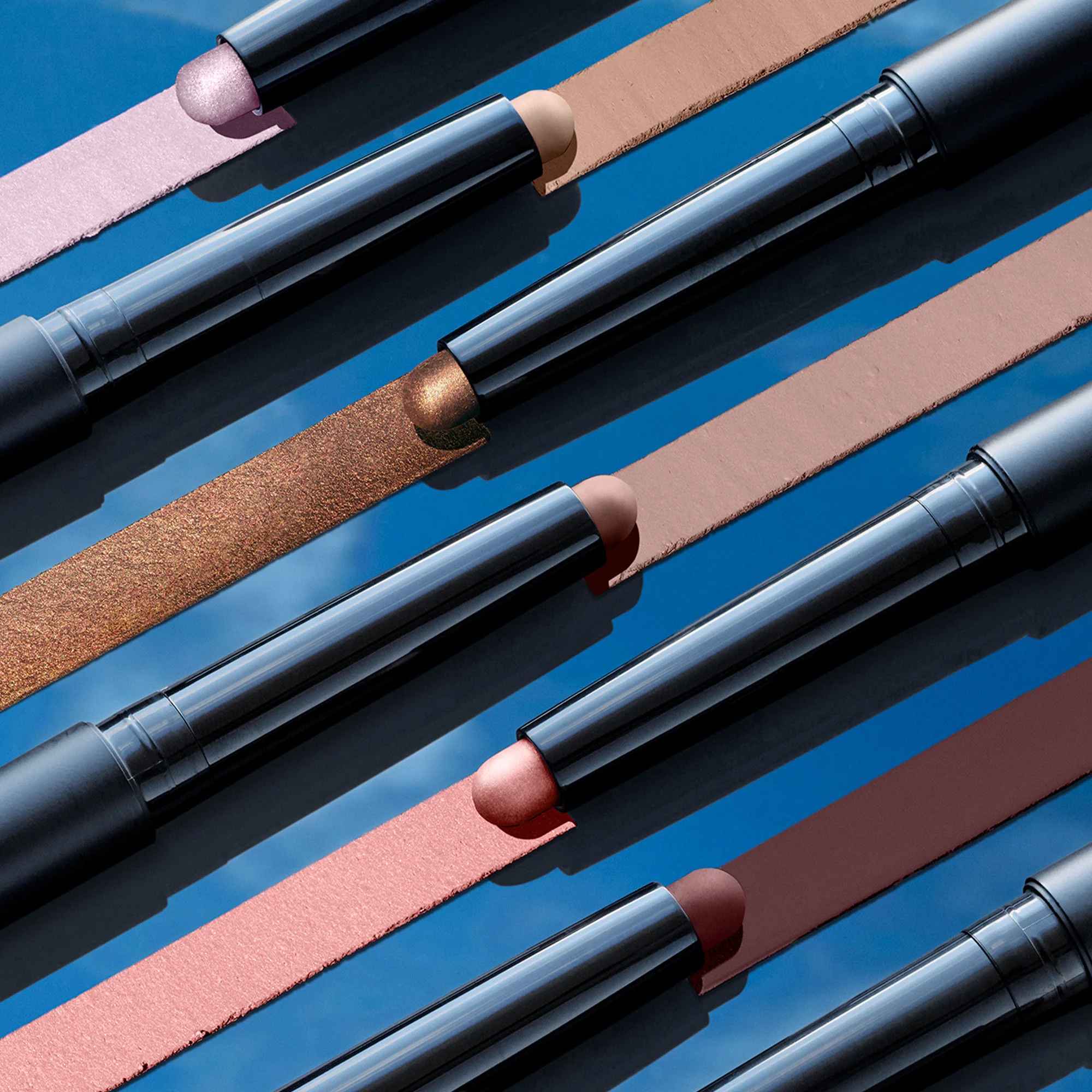 Total Seduction Eyeshadow Stick - Image 37