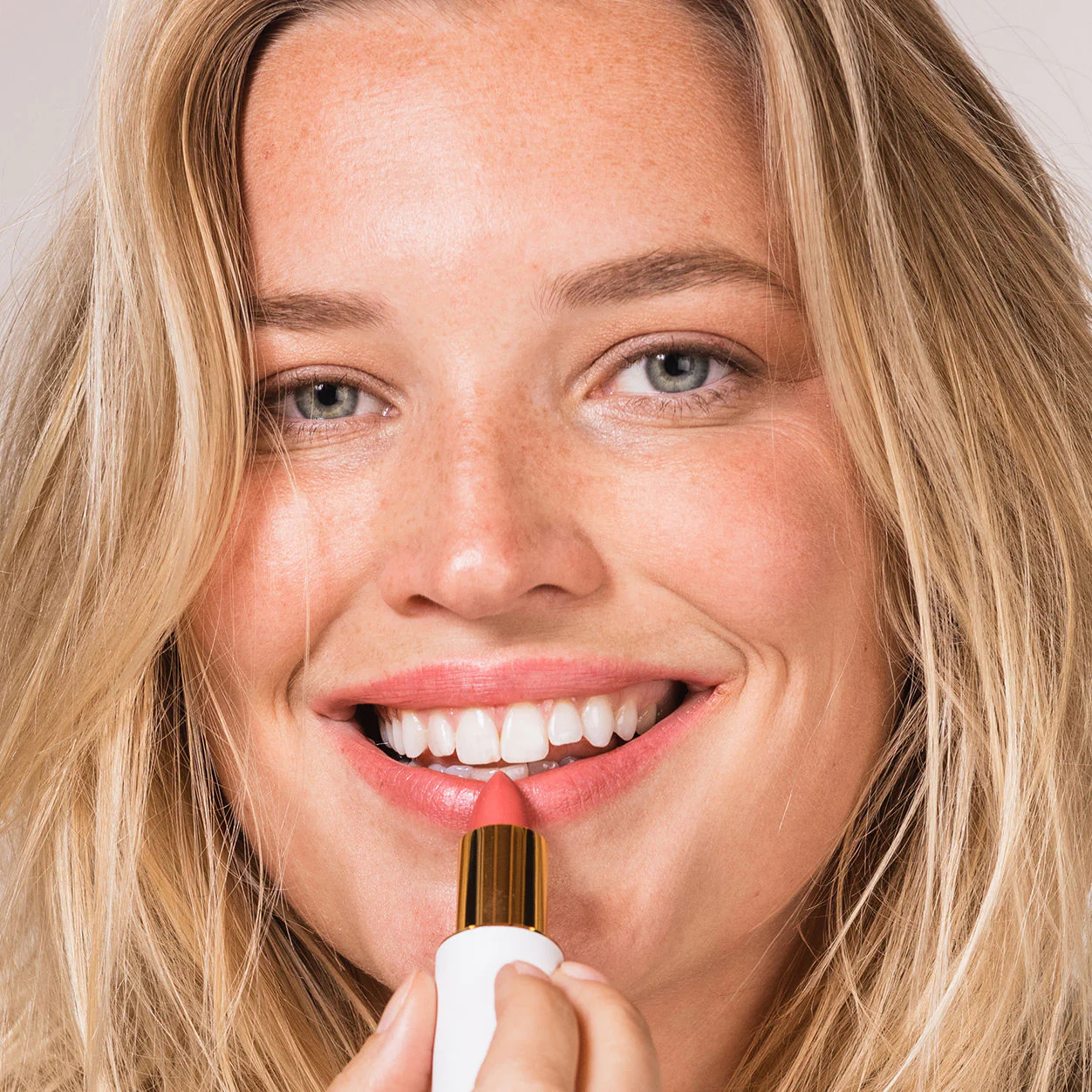 Full Bloom Sculpted Lipstick - Image 66